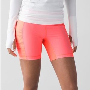NWT Lululemon speed track short